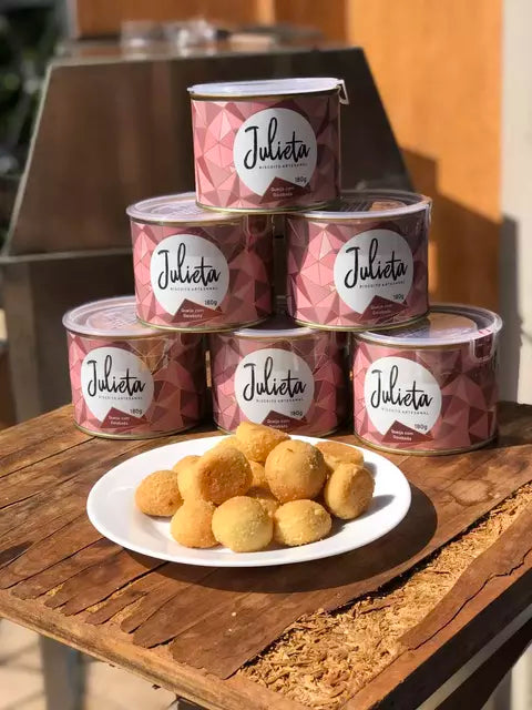 Biscoito Julieta - Amanteigado De Parmesão Com Goiabada